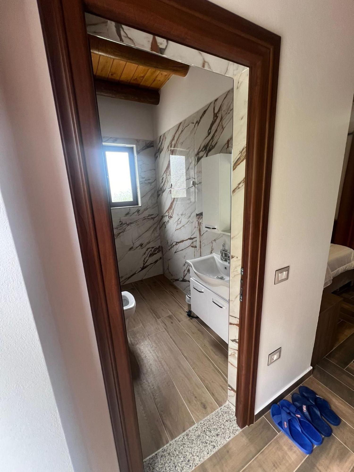 Guest House Bracaj Corovode Ngoại thất bức ảnh