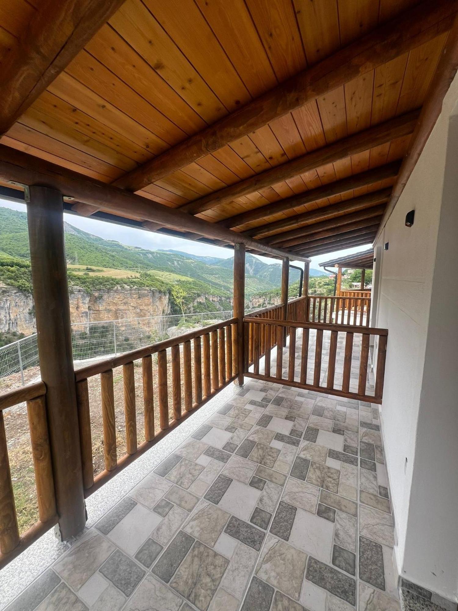 Guest House Bracaj Corovode Ngoại thất bức ảnh