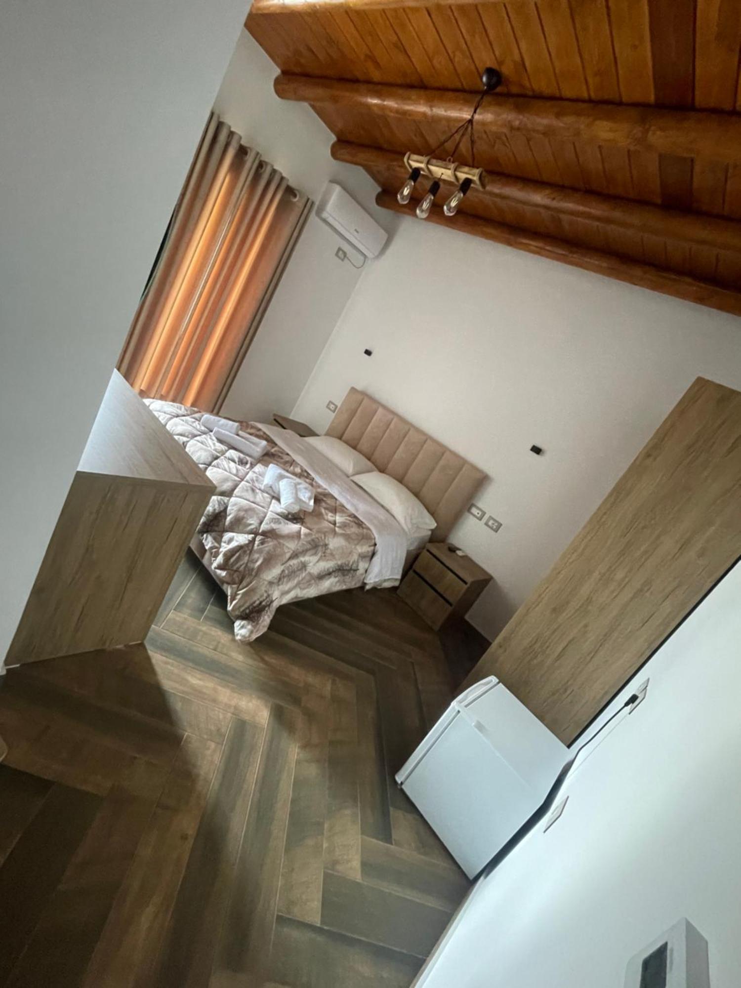 Guest House Bracaj Corovode Ngoại thất bức ảnh