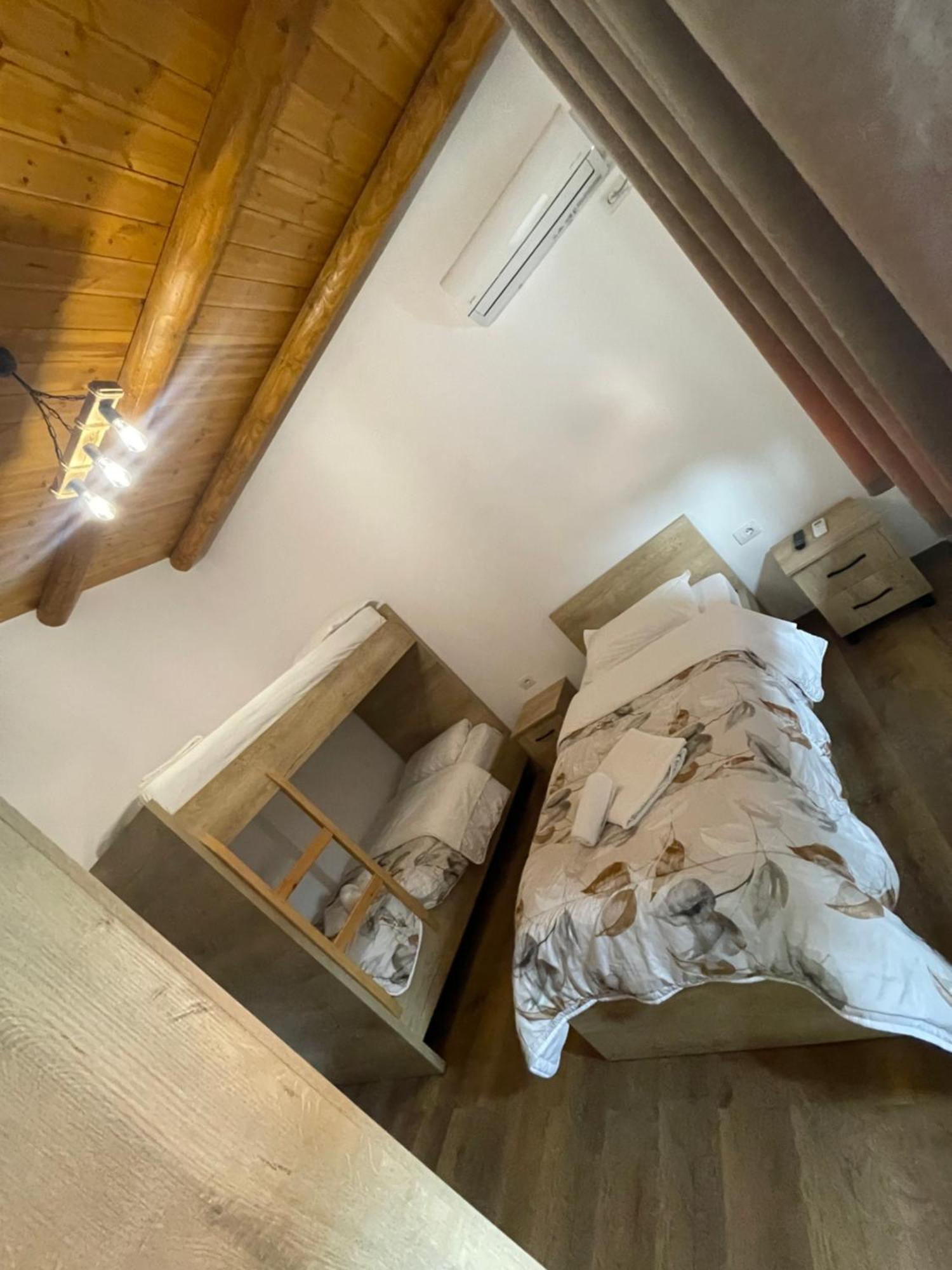 Guest House Bracaj Corovode Ngoại thất bức ảnh