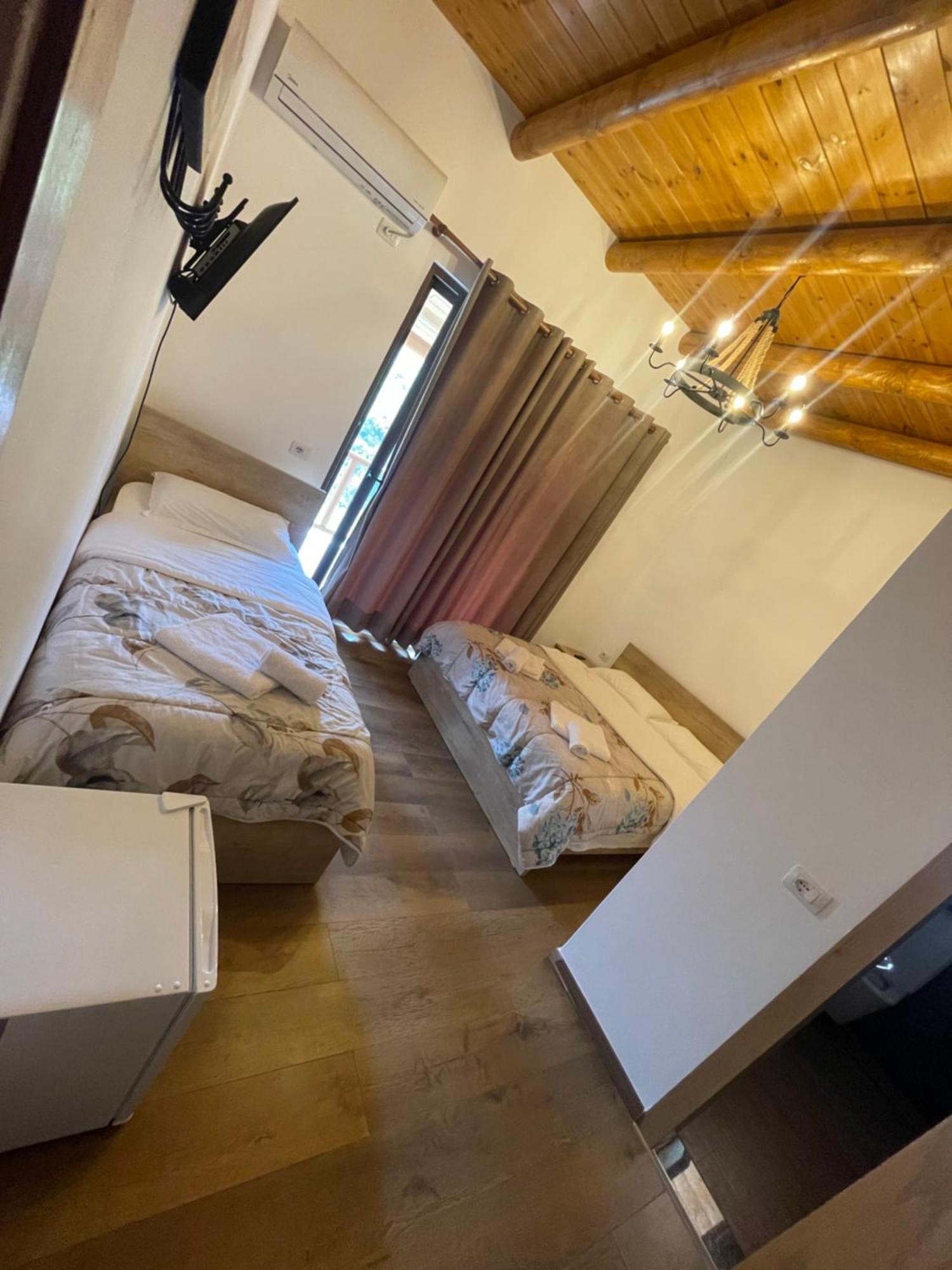 Guest House Bracaj Corovode Ngoại thất bức ảnh