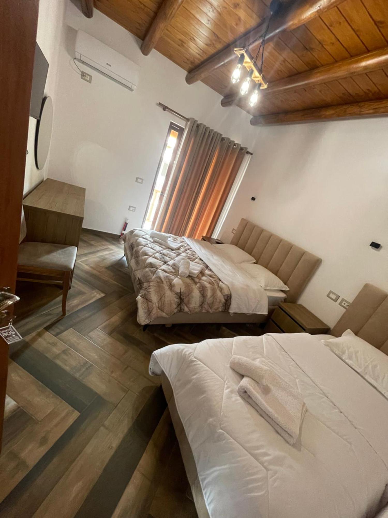 Guest House Bracaj Corovode Ngoại thất bức ảnh